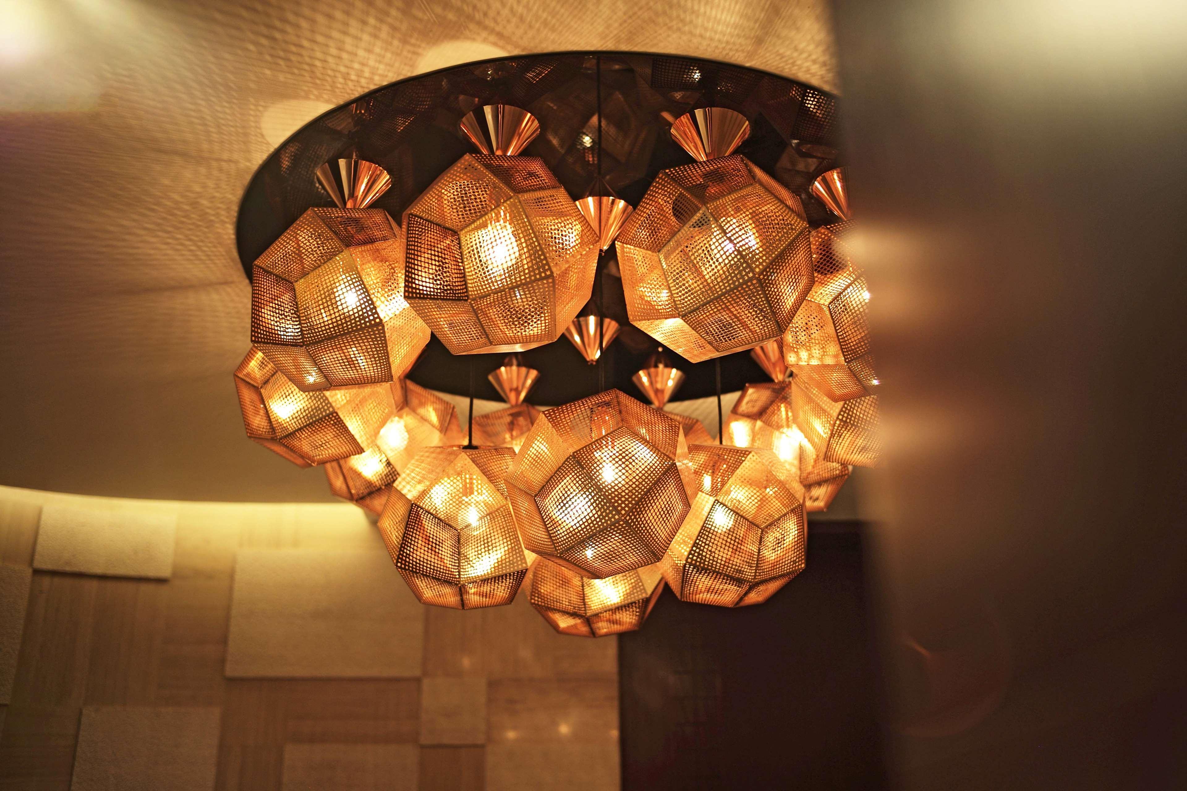 Park Hyatt Doha Hotel Kültér fotó A ceiling light