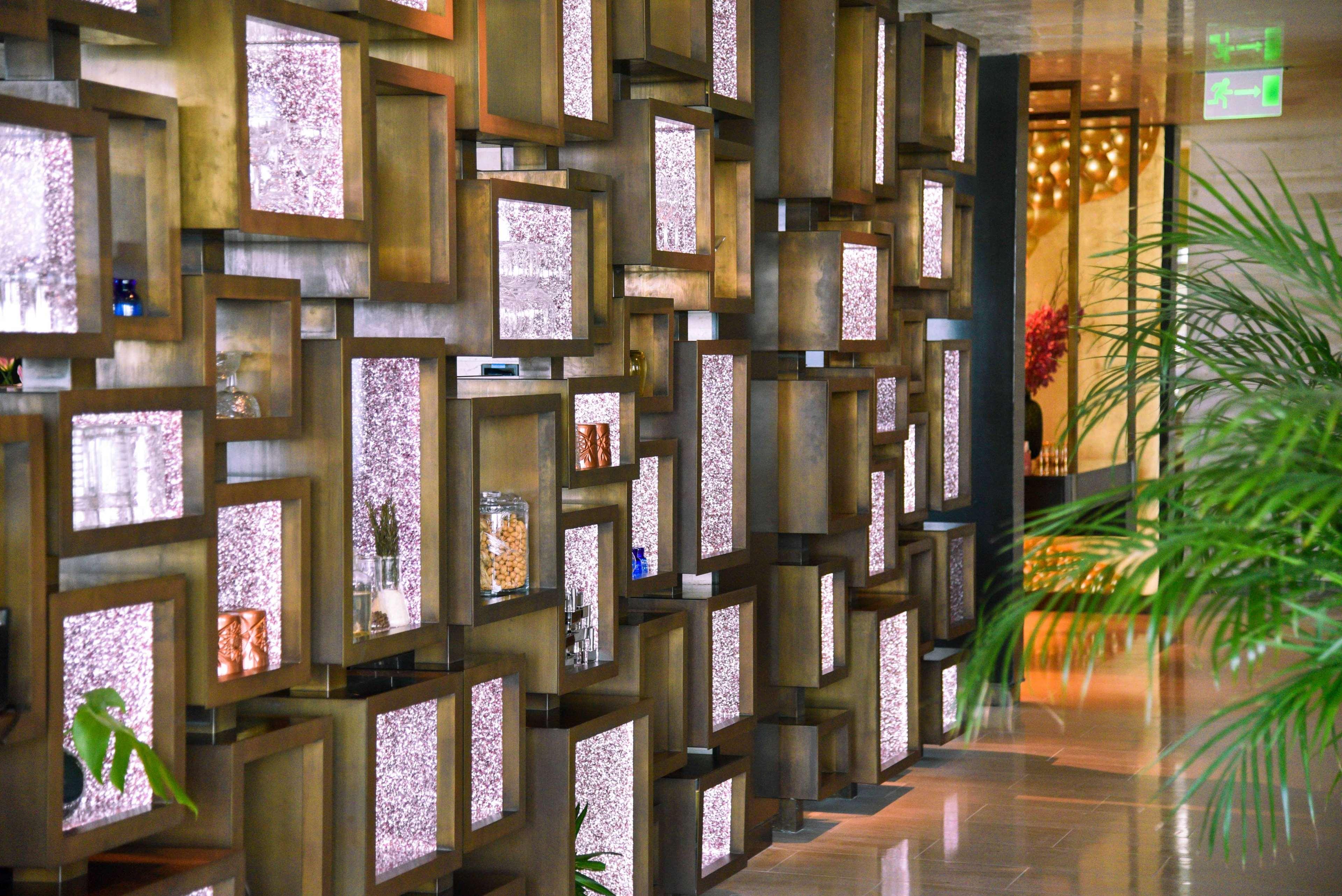 Park Hyatt Doha Hotel Kültér fotó The interior of the hotel