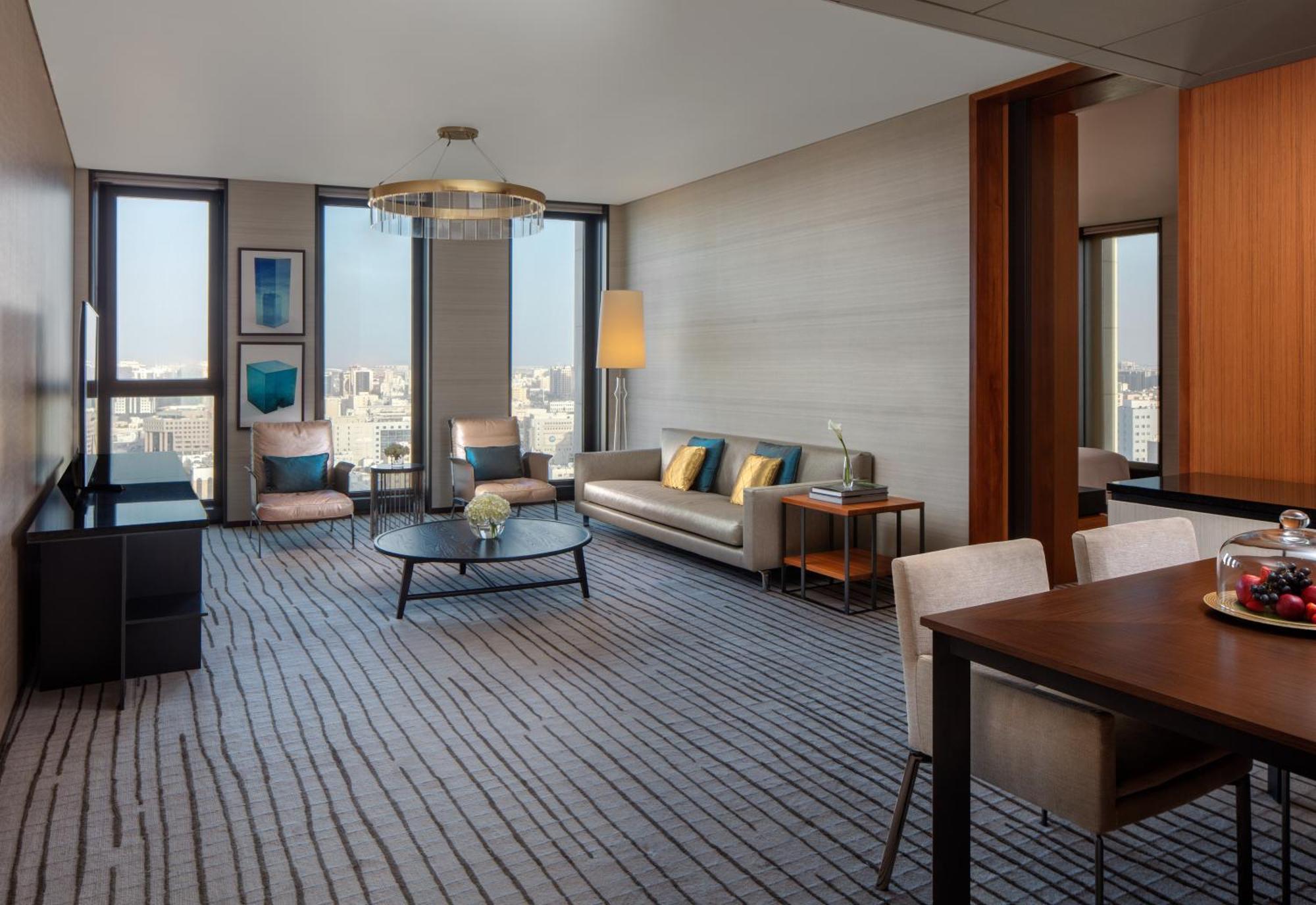 Park Hyatt Doha Hotel Kültér fotó A suite at the hotel